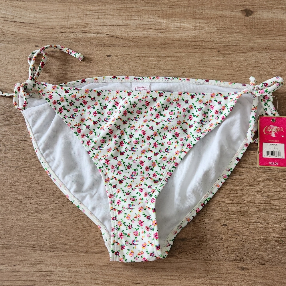 Candie's Bikini Size XL
